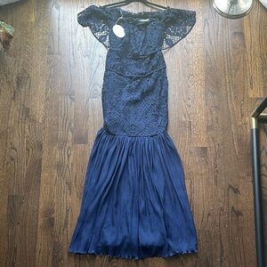 TALULAH Navy Off-the-Shoulder Flutter Lace Sleeve Maxi Gown